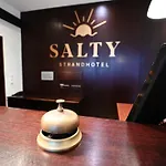 Strandhotel Salty 3* בוסום