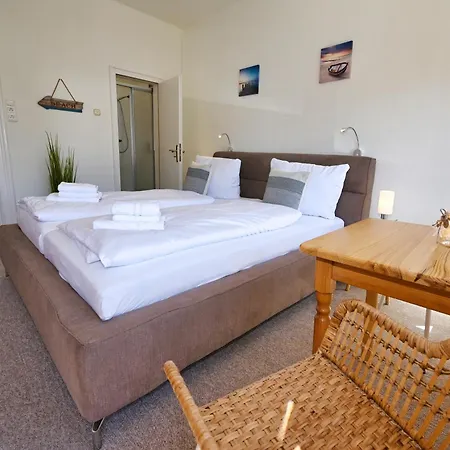 Strandhotel Salty Hotel 3*