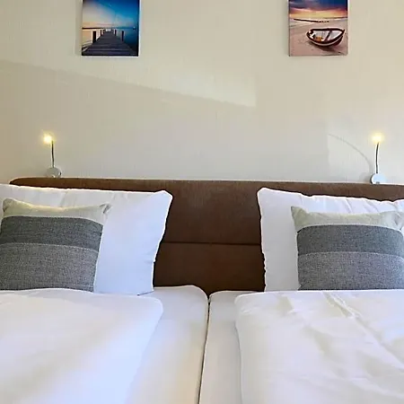 Strandhotel Salty Hotel 3*